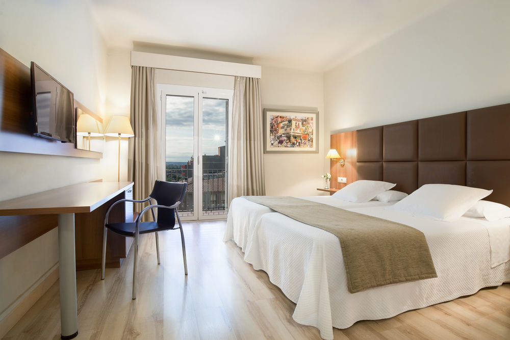 Hotel Pirineos Figueres By Pierre & Figueres (Girona)