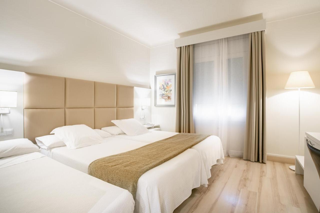 Pirineos Figueres By Pierre & 4*