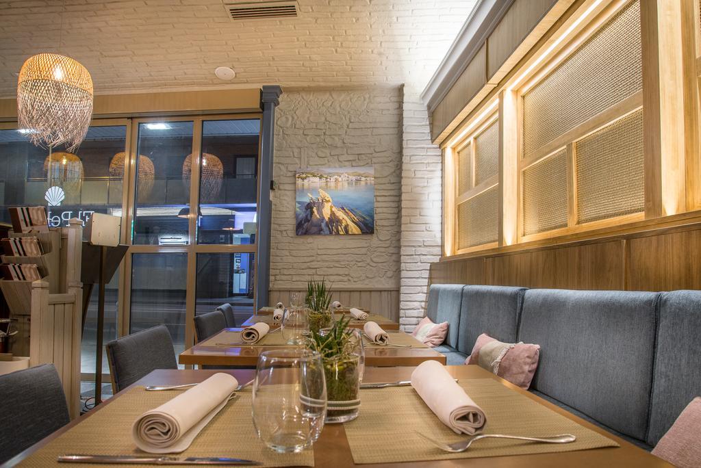 Pirineos Figueres By Pierre & Hotel