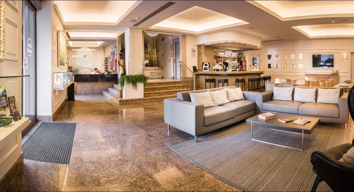 Hotel Pirineos Figueres By Pierre & 4*
